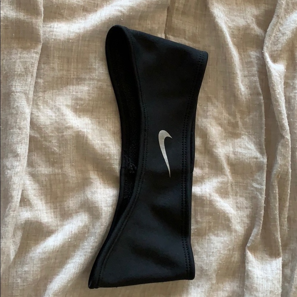 Nike headband